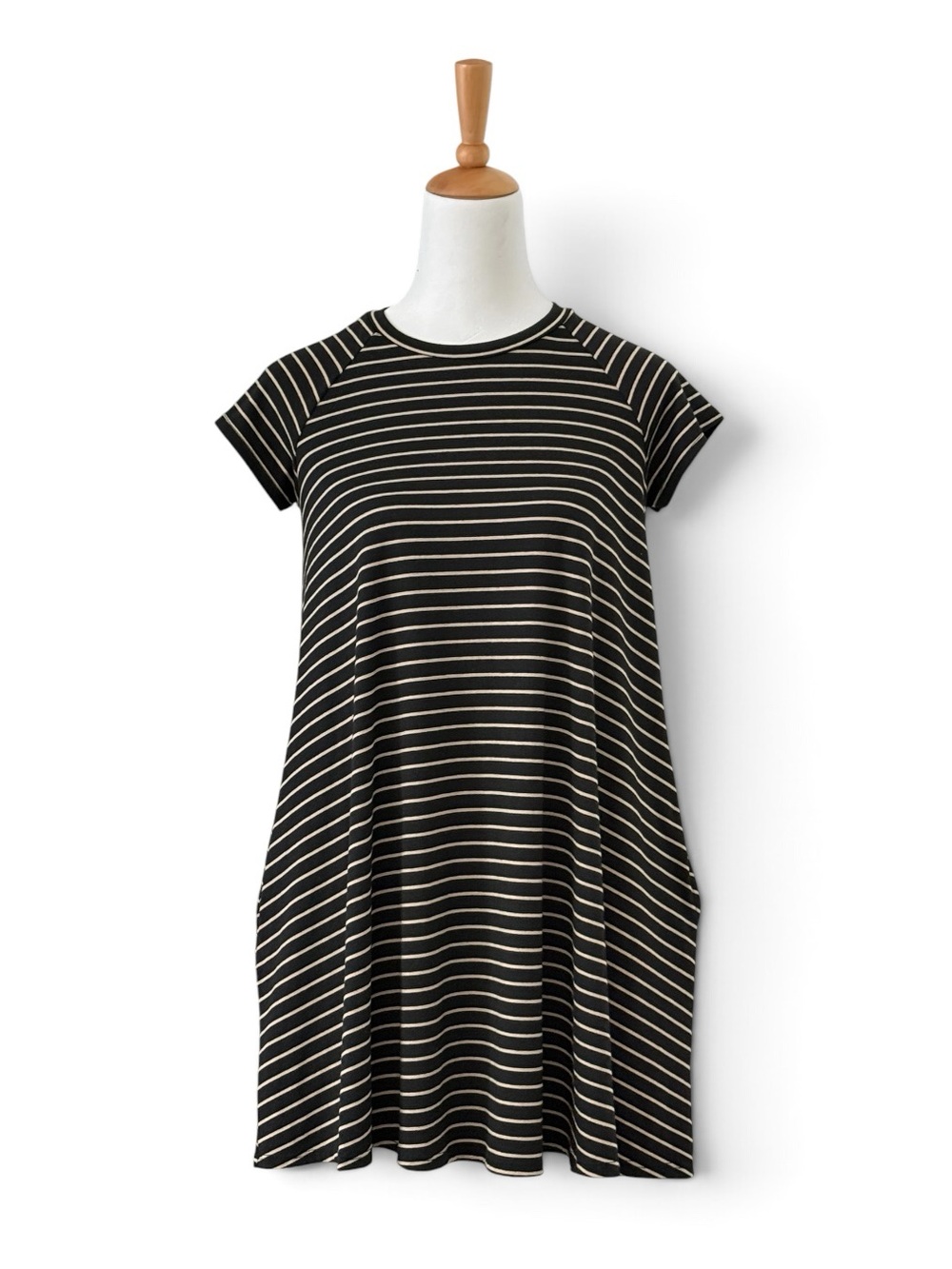 Juniors Ladies easy a-line t-shirt dress stretchy stripes pockets black tan S